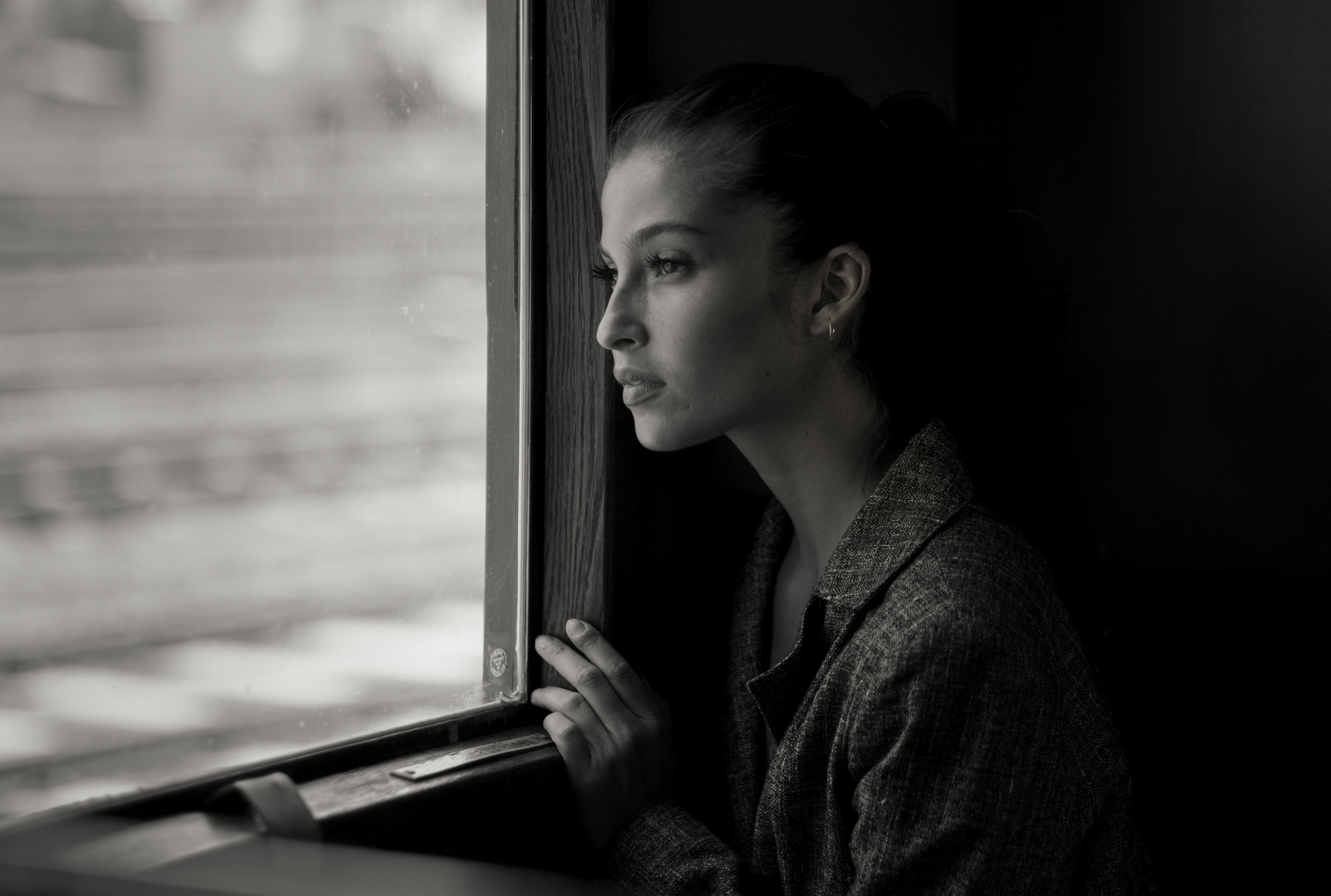 Die Frau im Zug Foto & Bild erwachsene menschen, fotokunst