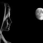 Die Frau und der Mond