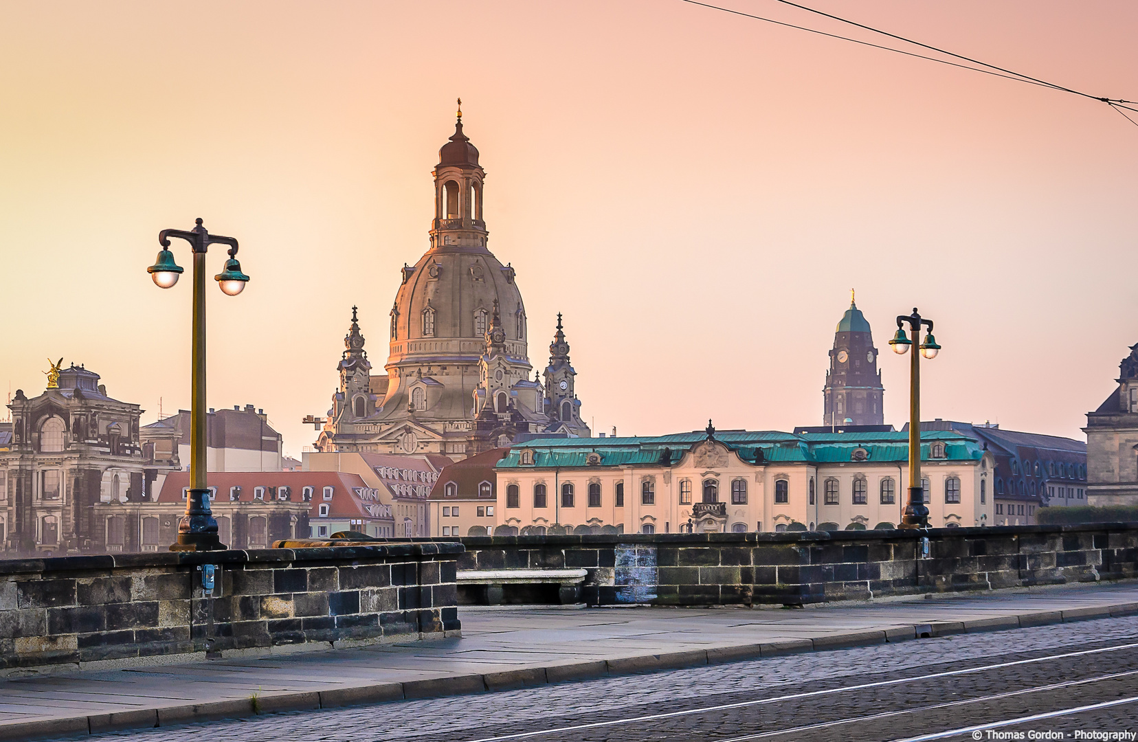 Die Frauenkirche am Morgen