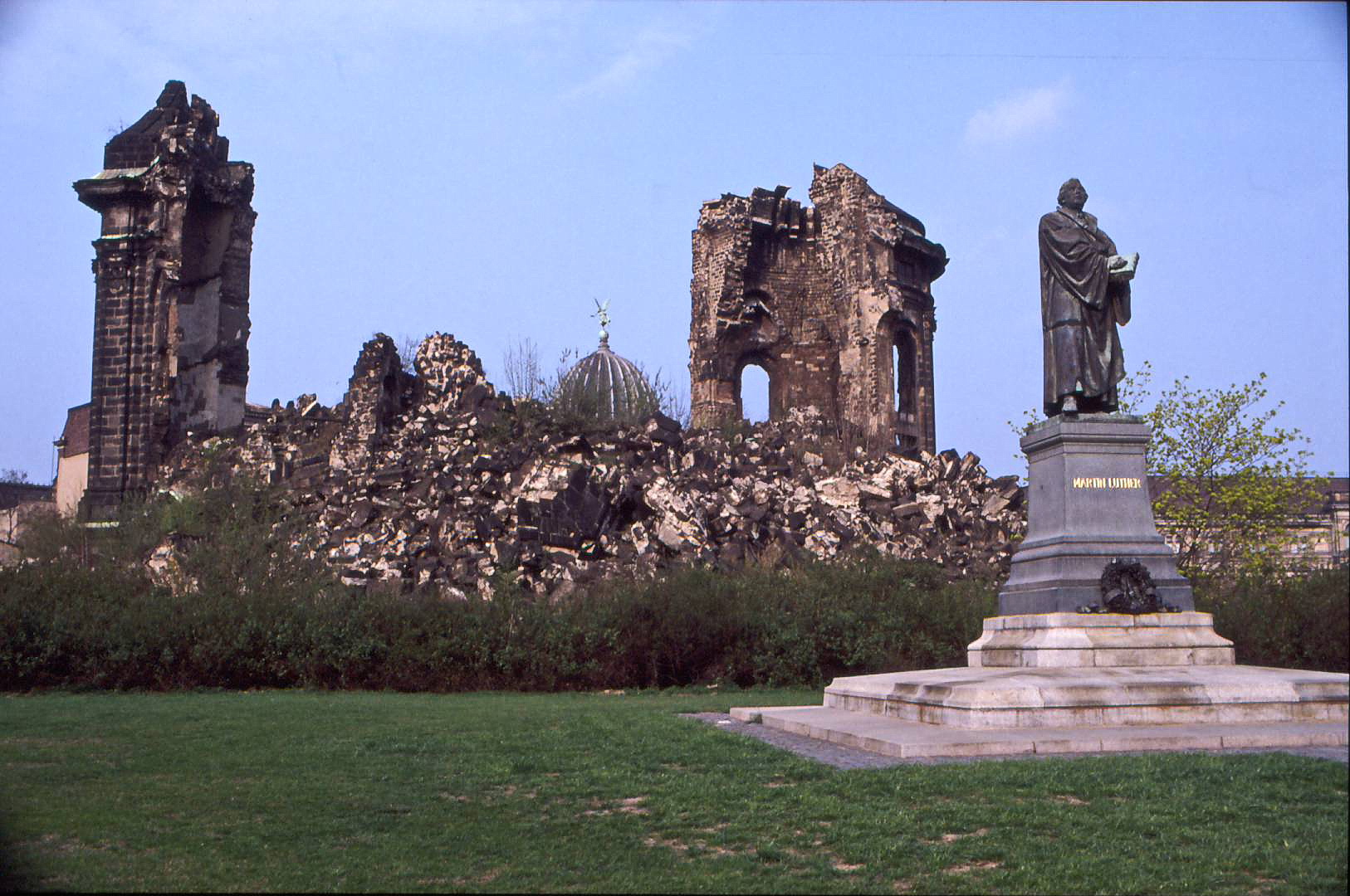 Die Frauenkirche in Dresden 1984