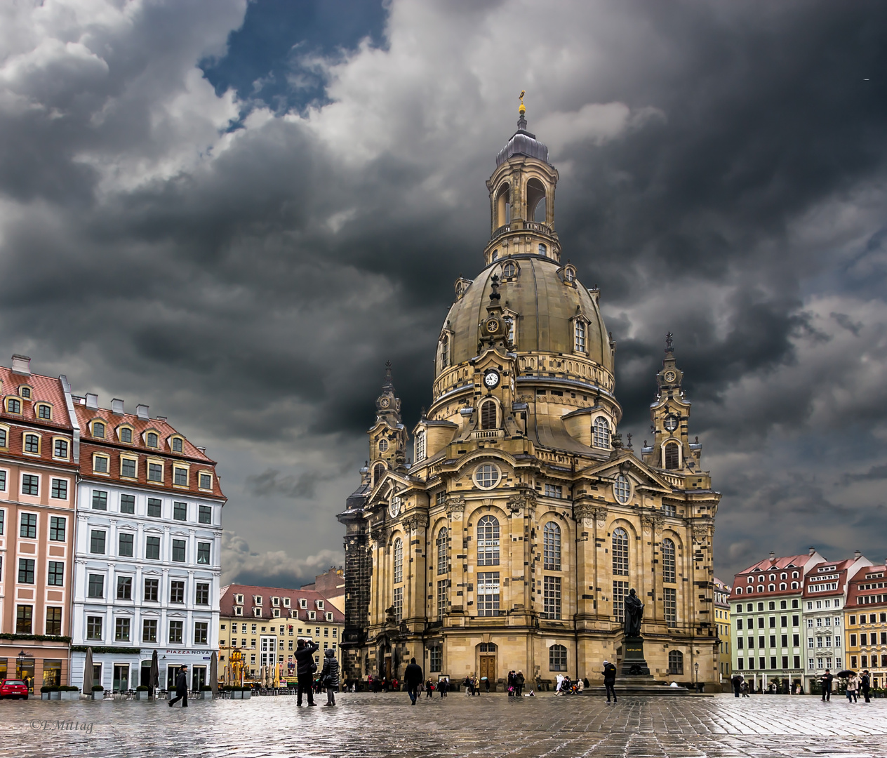 die Frauenkirche in Dresden