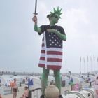 Die Freiheitsstatue  am Strand von Grömitz !