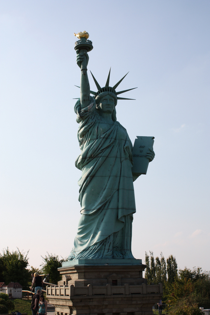 die Freiheitsstatue von New York Foto & Bild | architektur, statuen ...