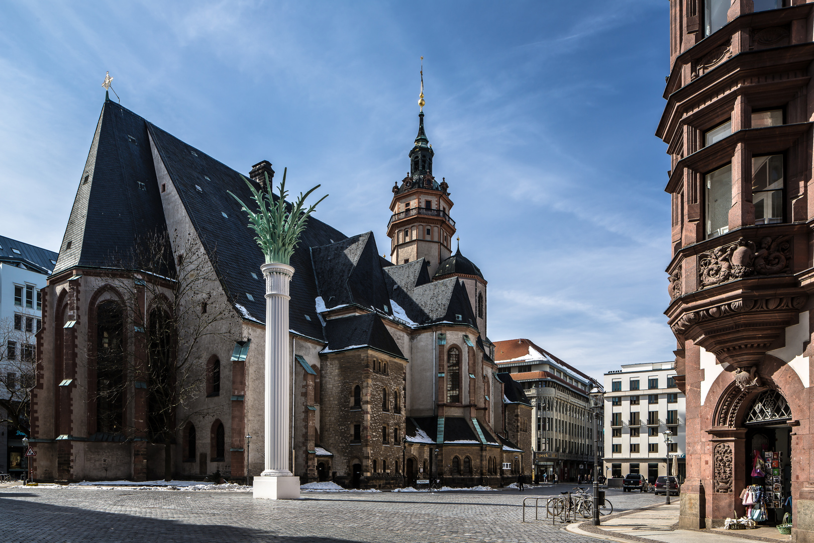 Die Friedenssäule an der St. Nikolai Kirche zu Leipzig