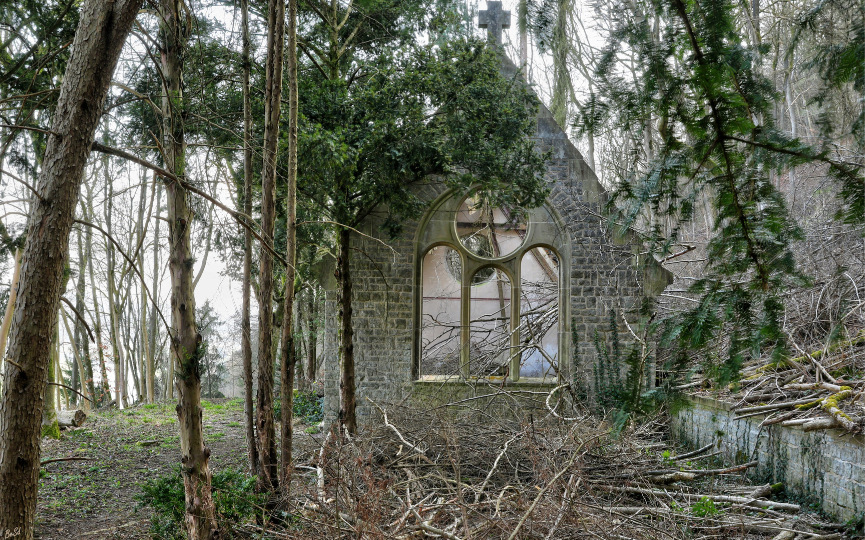 Die Friedhofskapelle.....