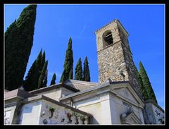 Die Friedhofskirche in San Felice am Gardasee