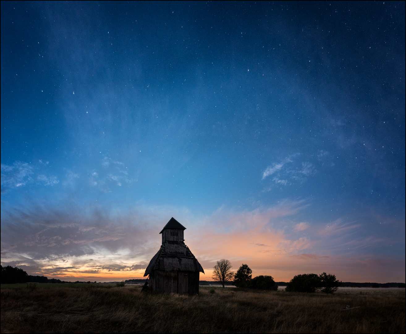 * Die frühe Moorkirchennacht *