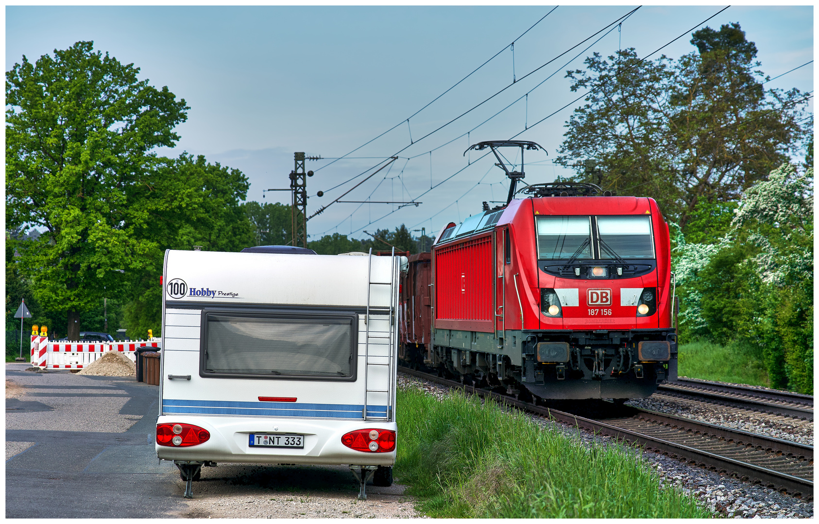 Die Frühlingsroten sehen..