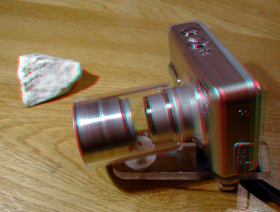 Die Fuji F30 mit Adapter ( Rot-Cyan- Anaglyphe )