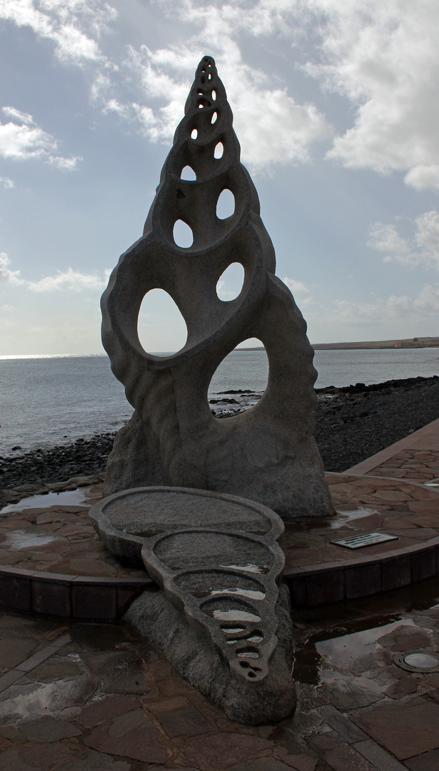 Die Gabe für das Meer / Ofrenda al Mar