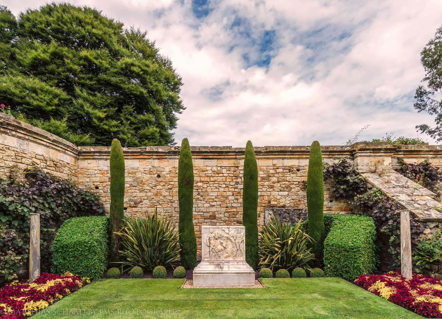 Die Gärten von Hever Castle (Kent, UK)(1)