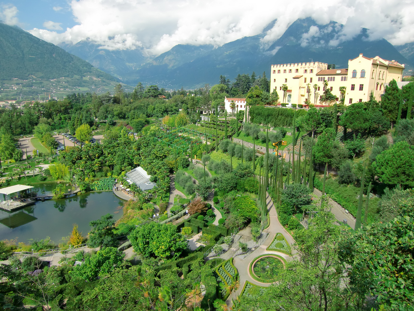 Die Gärten von Schloss Trautmansdorf Meran Italien Foto