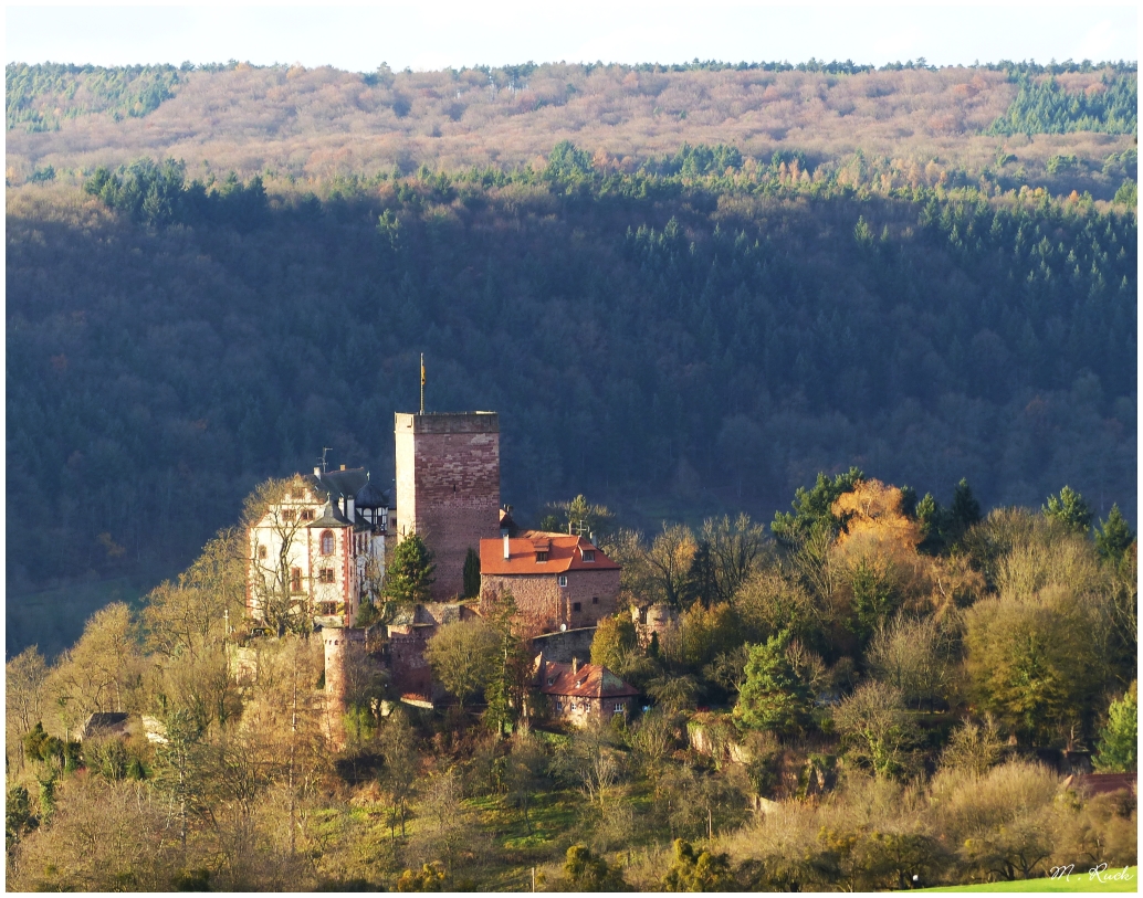 Die Gamburg hoch über dem Taubertal ,