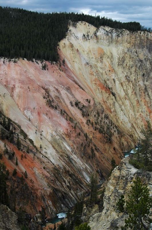 Die ganze Farbpalette des Yellowstone NP