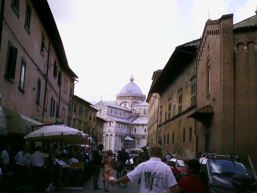 Die Gasse zum Wahrzeichen