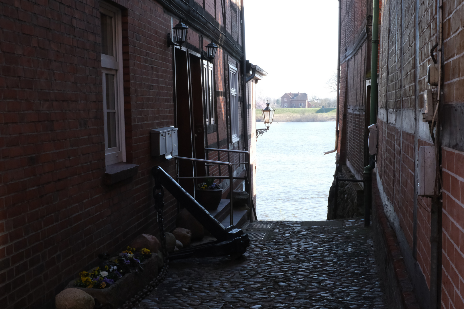 Die Gasse zum Wasser