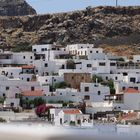 die Gebäude am Berg von Lindos