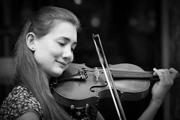 Die Geigerin