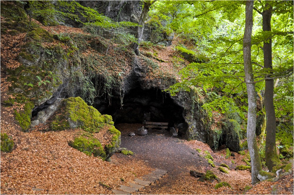 Die Genovevahöhle ...