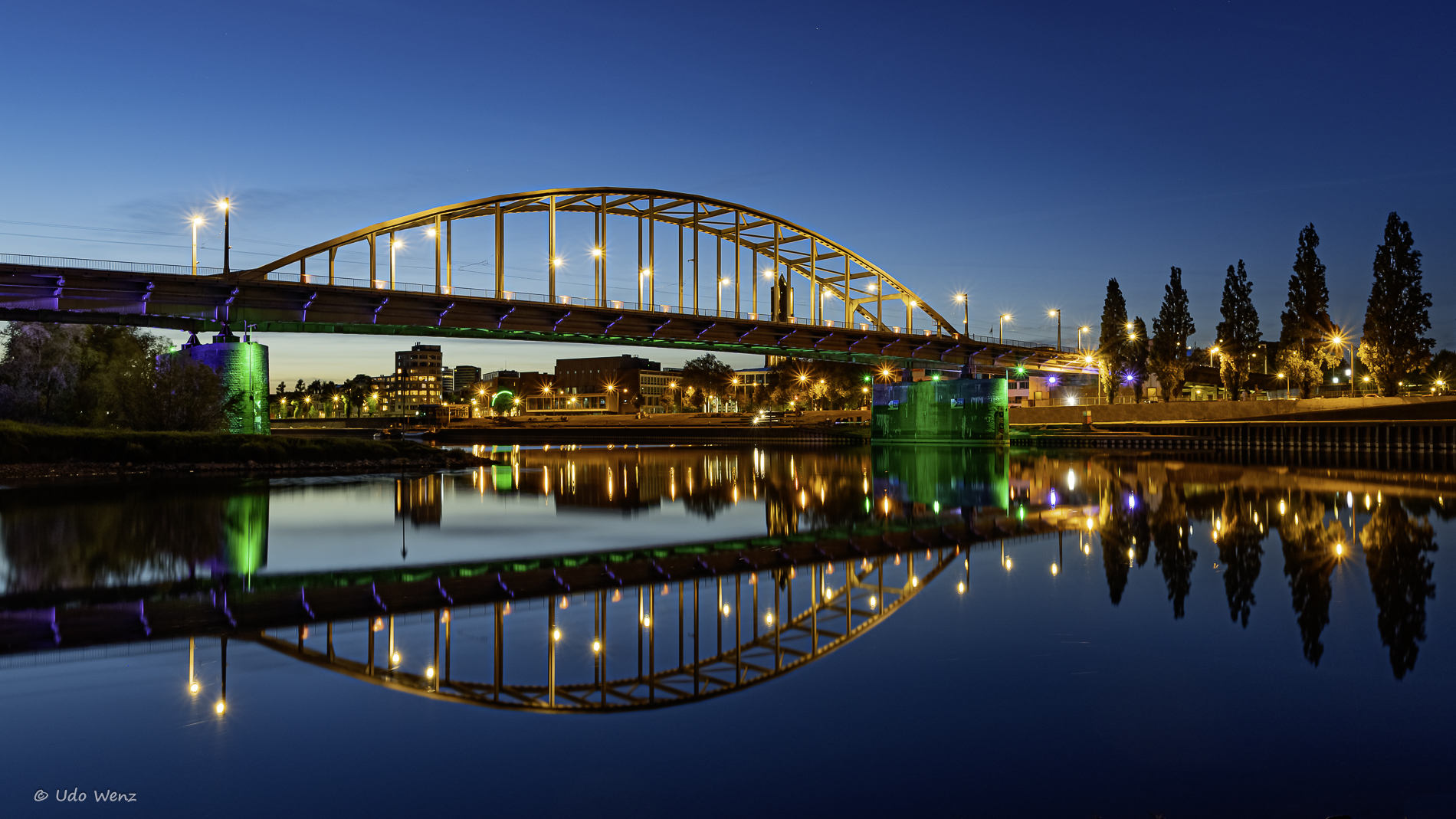 Die geschichtsträchtige Brücke von Arnheim 