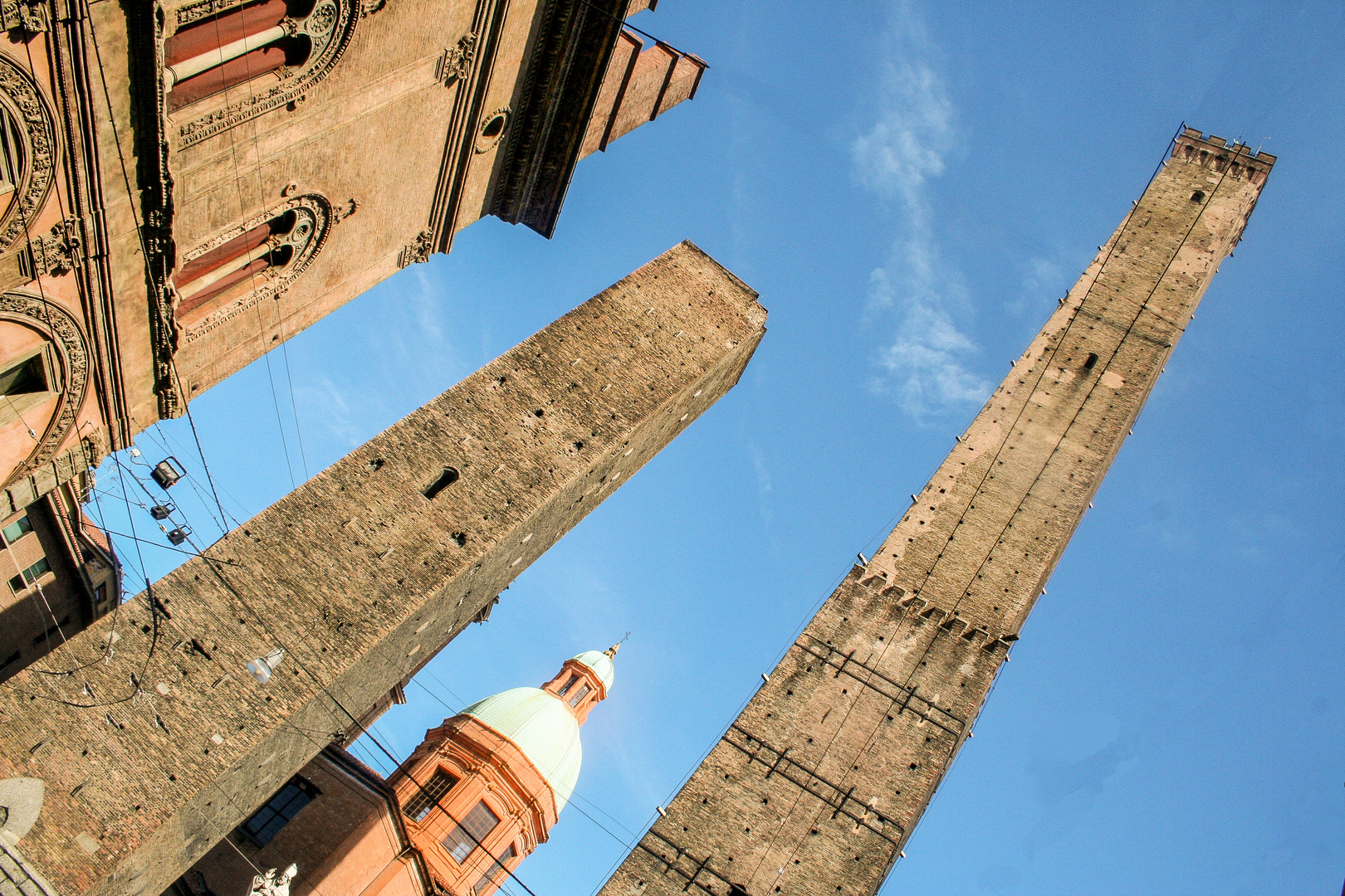 Die Geschlechtertuerme in Bologna