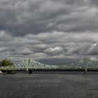 Die Glienicker-Brücke (der feine Unterschied) 