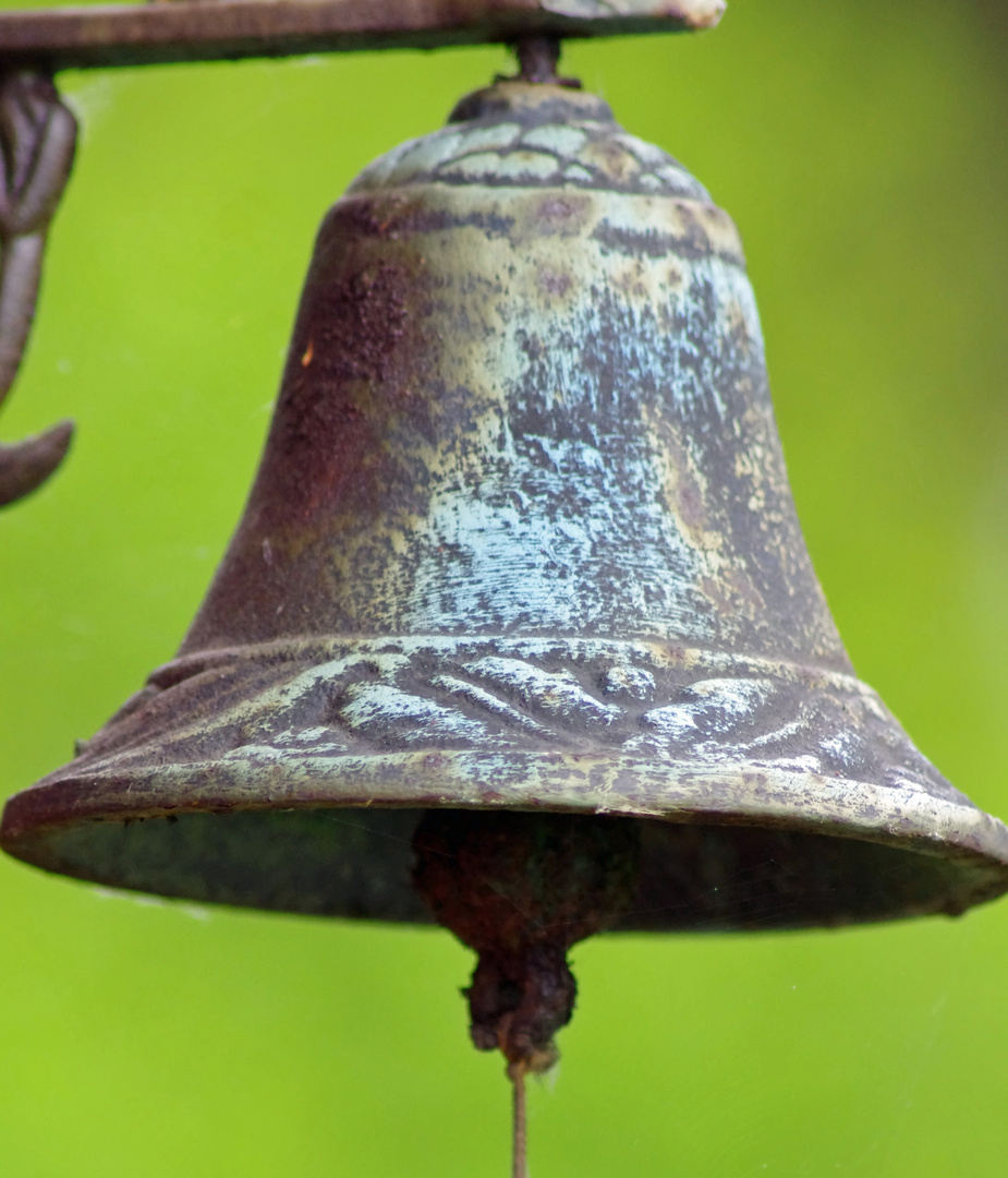 Die Glocke ( aber nicht die von Schiller ).