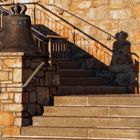 Die Glocke und ihr Schatten