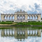 Die Gloriette im Schlossgarten von Schloss Schönbrunn, Wien