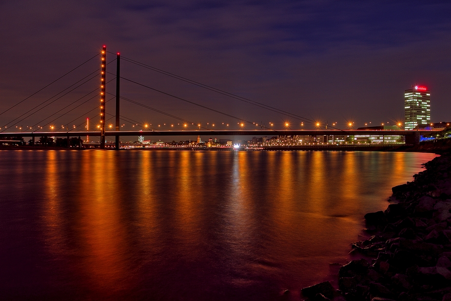 Die Golden Gate Bridge in Düsseldorf