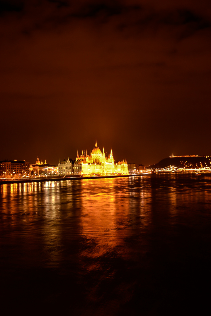 Die "Goldene" Stadt? Budapest