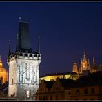 Die goldene Stadt zur blauen Stunde