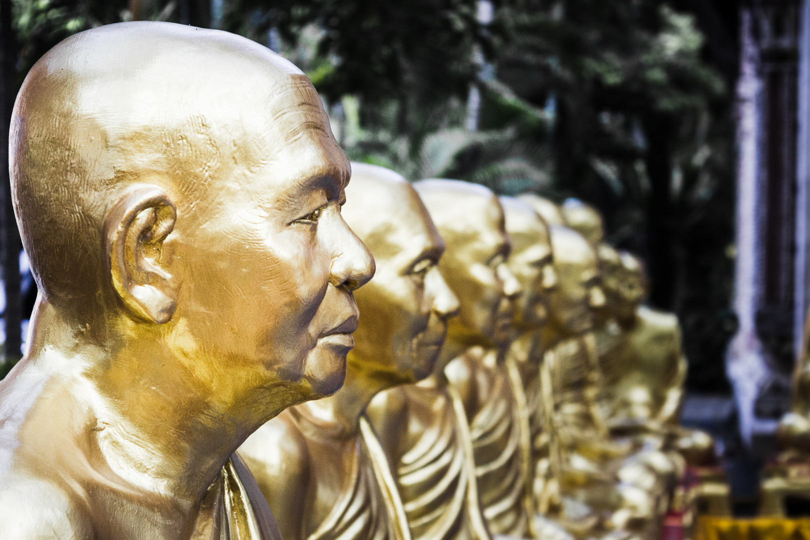 Die goldenen Mönche von Wat Phra Singh