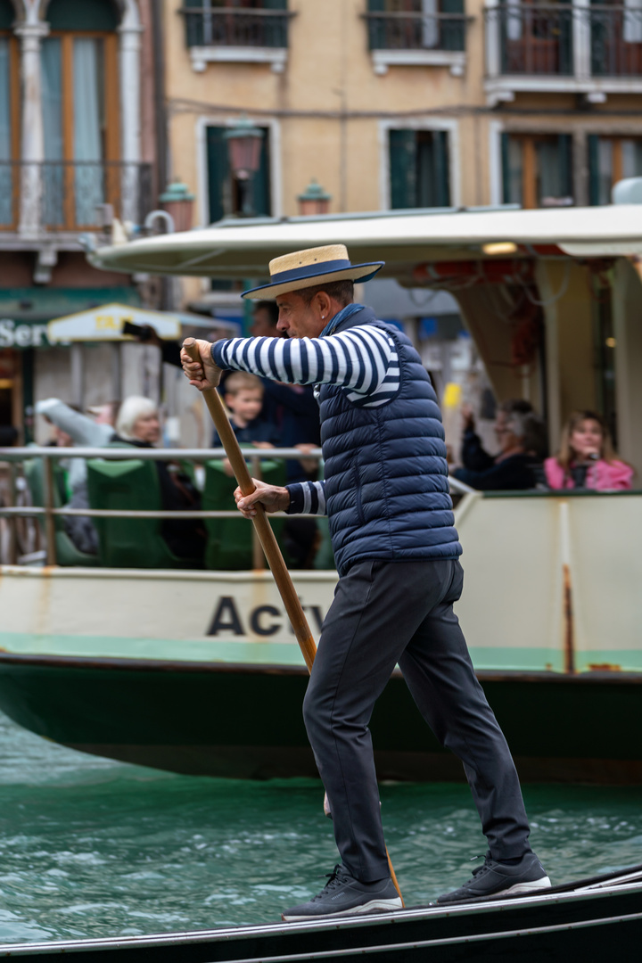 Die Gondolieri in Venedig