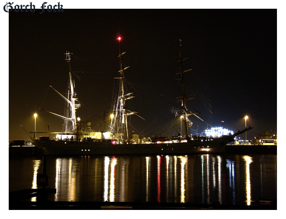 Die Gorch Fock bei Nacht