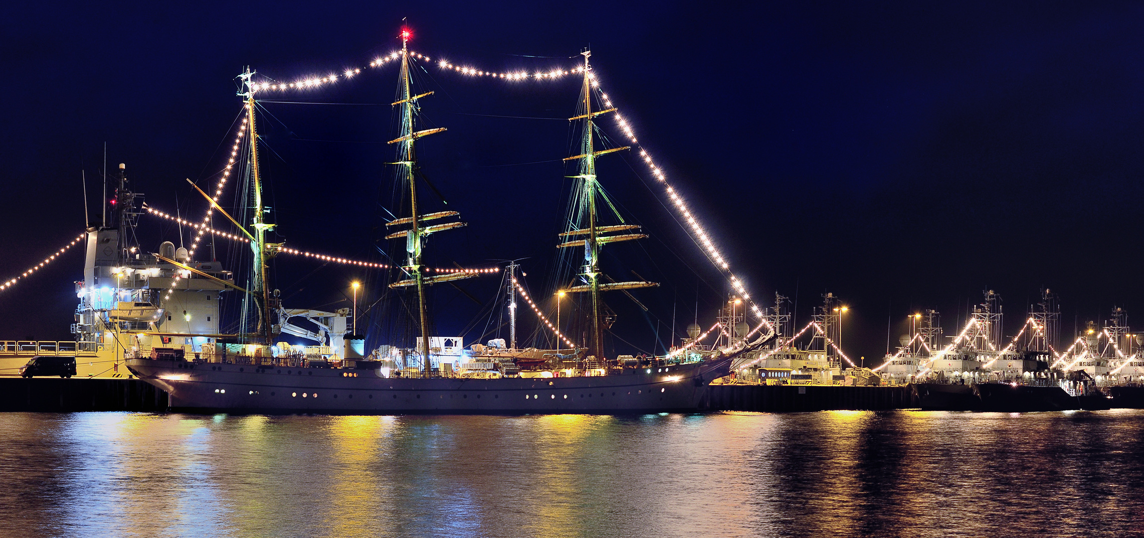 Die Gorch Fock liegt zum Jahreswechsel mal wieder zu Hause