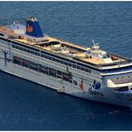 Die ´´Grand Mistral´´ beim tendern vor Santorin