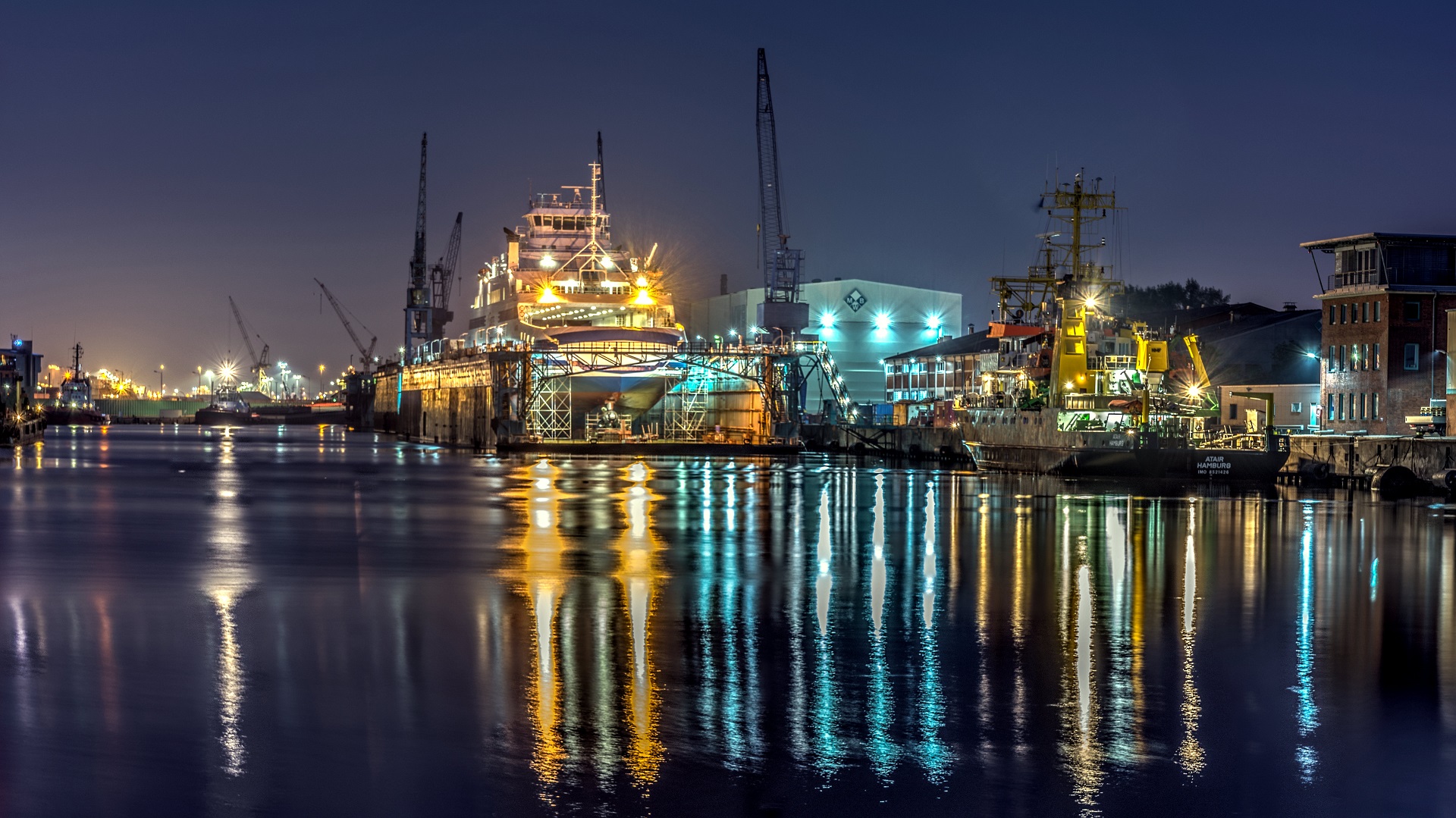 die "GRETE" bei den Motorenwerken Bremerhaven im Sock