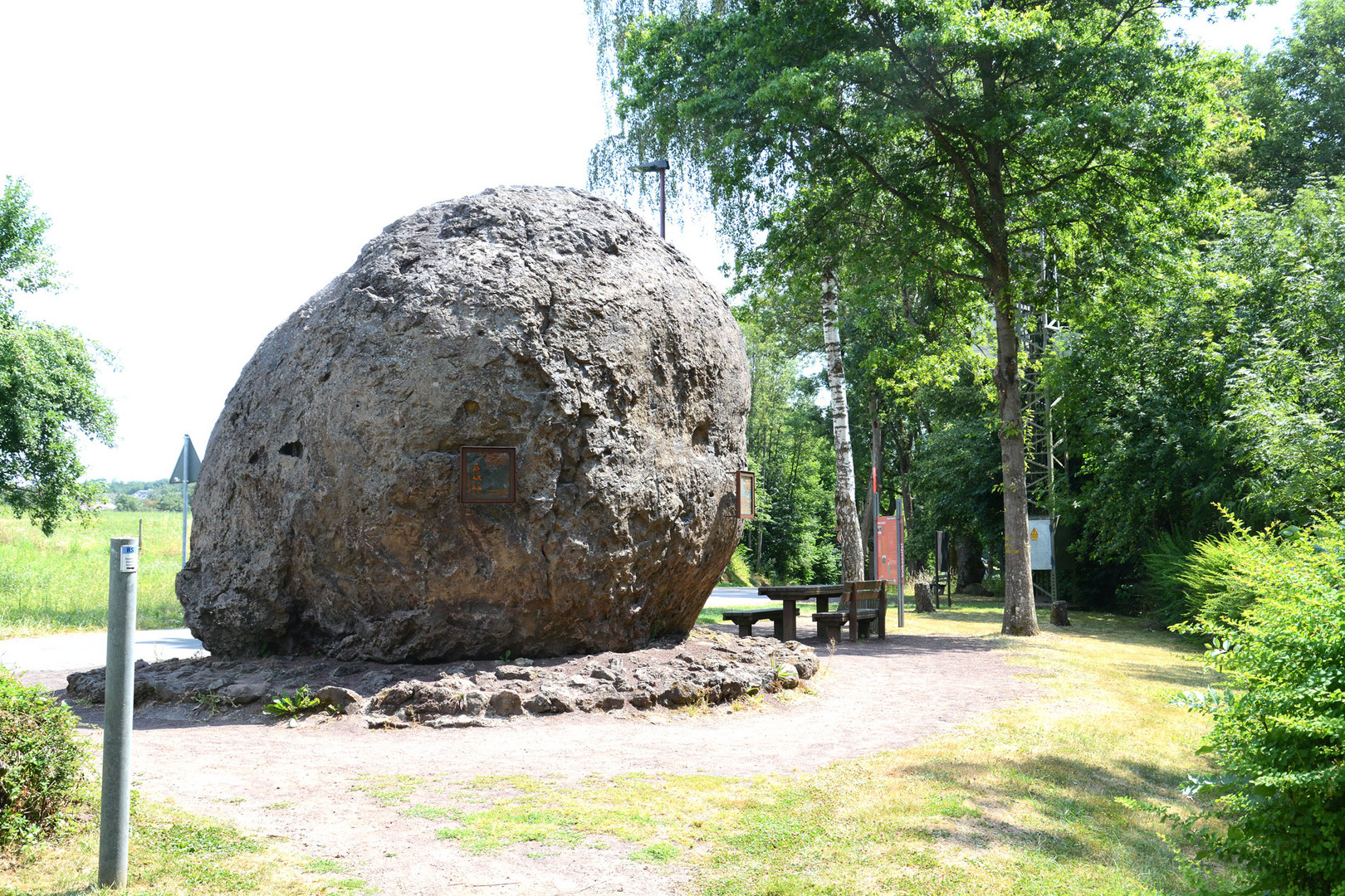 Die größte bekannte Lavabombe von 120 Tonnen