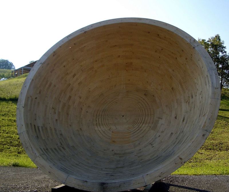 Die größte Holzschale der Welt