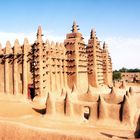 die grösste Lehmbaumoschee der Welt In Djenne`/Mali