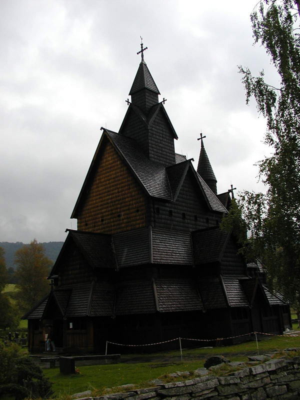 Die größte Stabkirche Norwegens