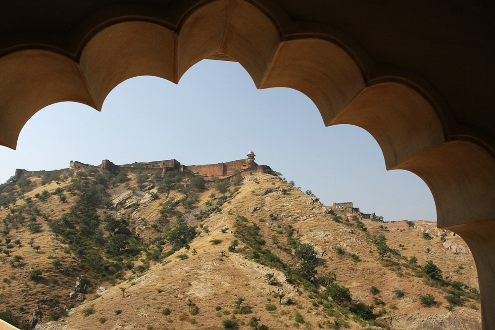 DIE GROSSE MAUER-AMBER FORT