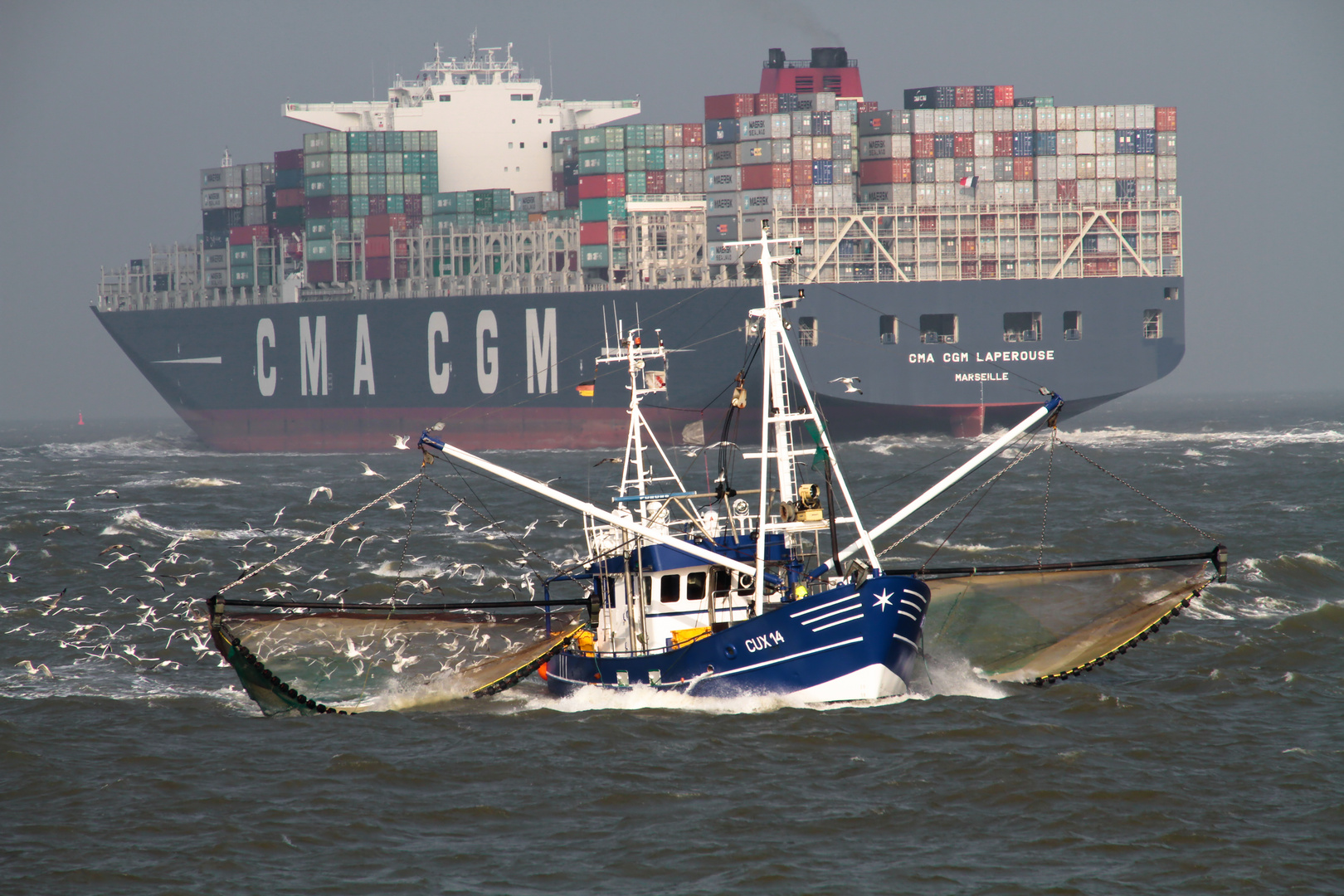 Die grosse Schifffahrtsstrasse vor Cuxhaven 1