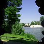 die grotte im schweriner Schlossgarten mit ausblick