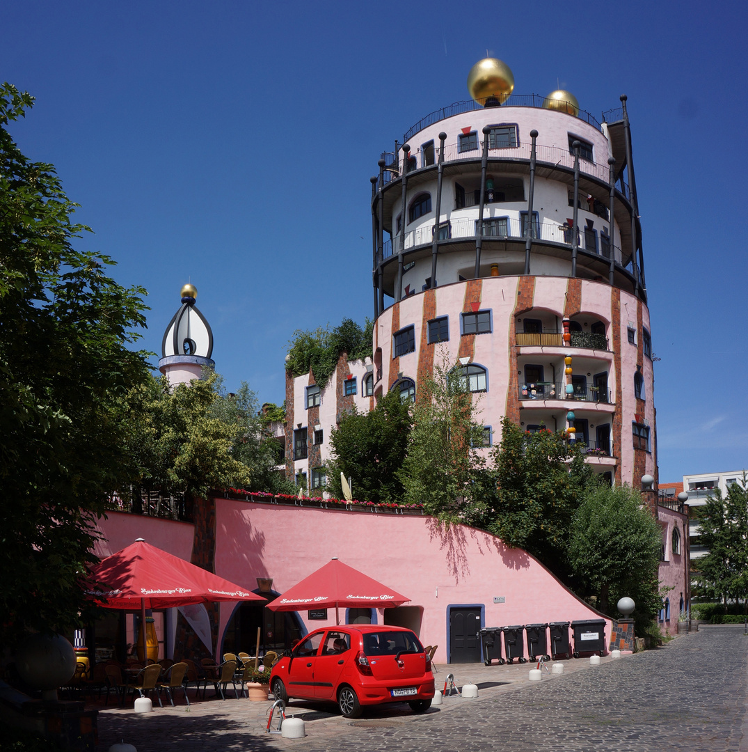 Die grüne Zitadelle - Hundertwasserhaus in Magdeburg Foto & Bild | haus