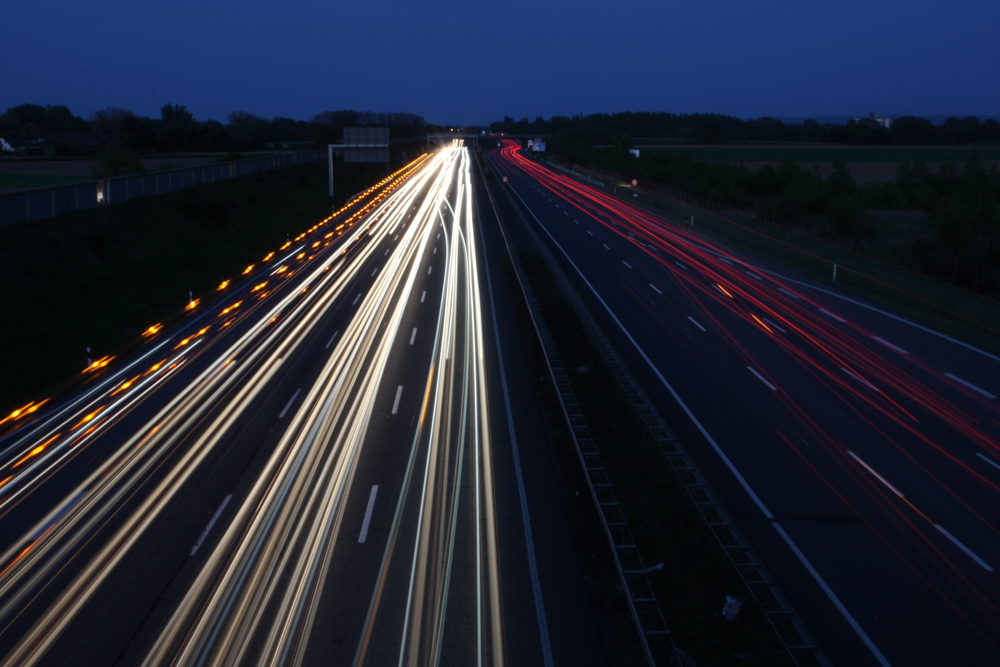 die gute A2 bei Nacht