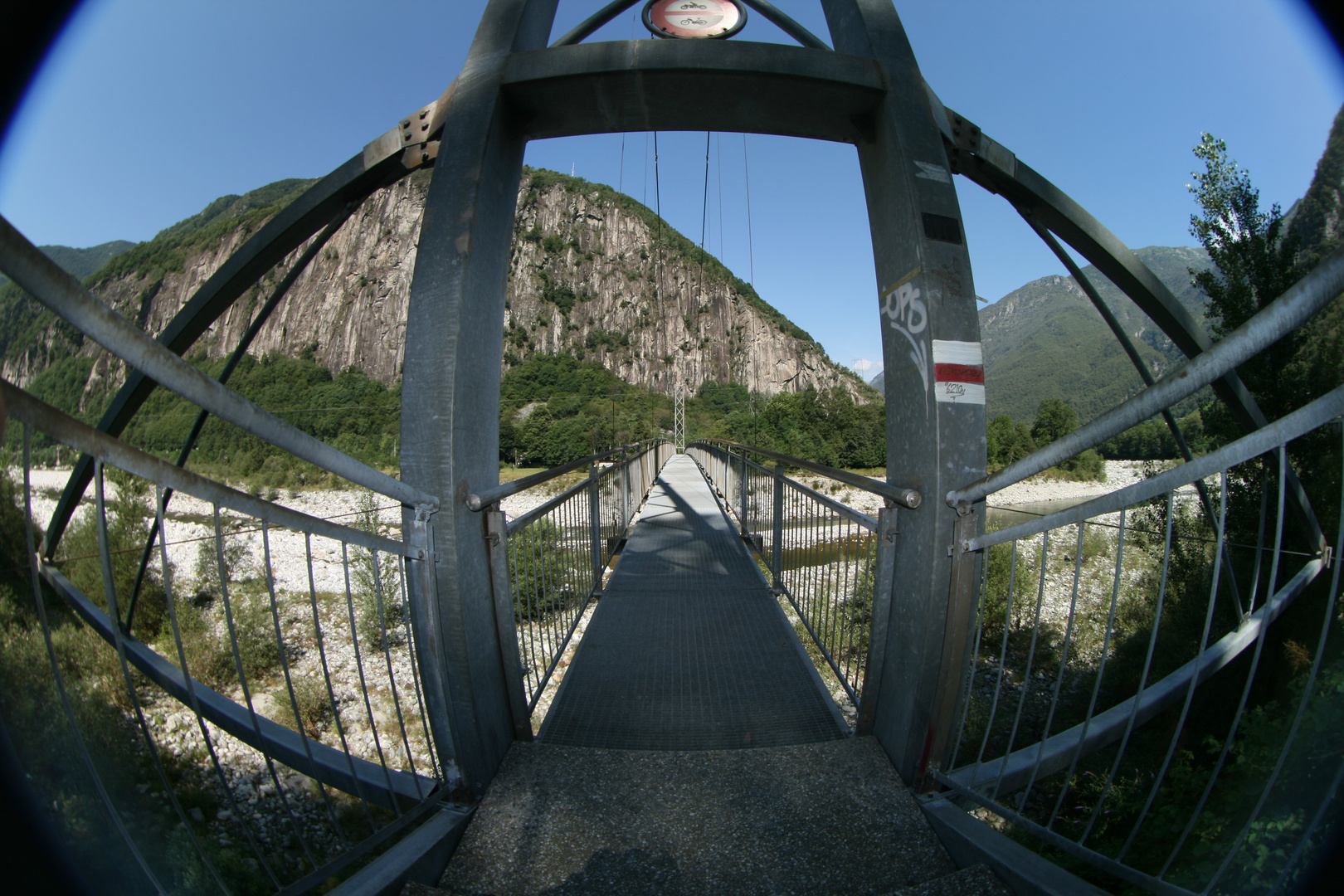 Die Hängebrücke