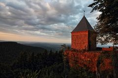 Die hängende Kapelle