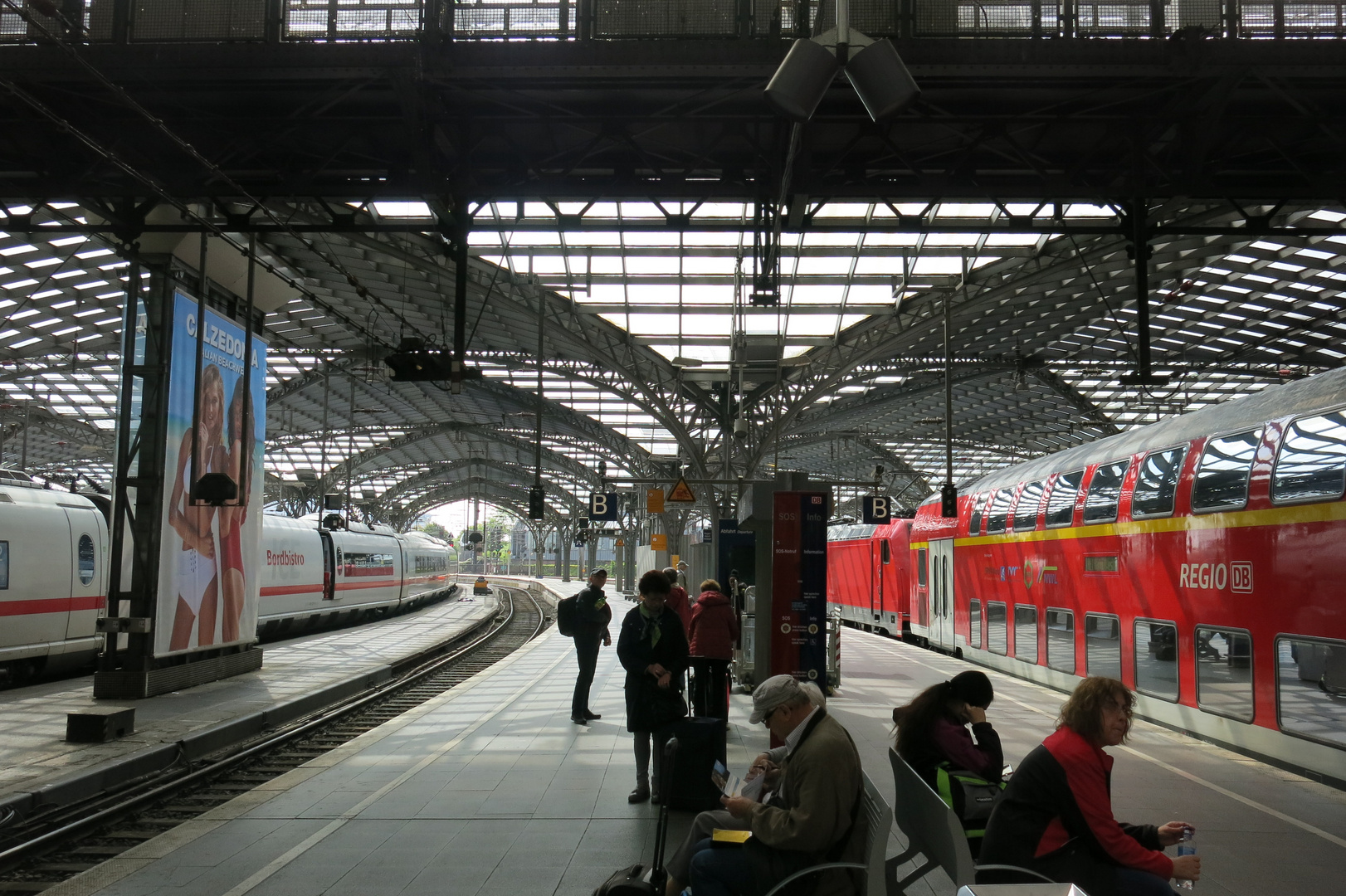 Die Halle des Kölner Hauptbahnhofs